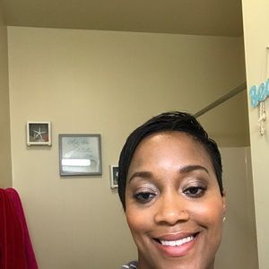 Meet your Posher, Ariana